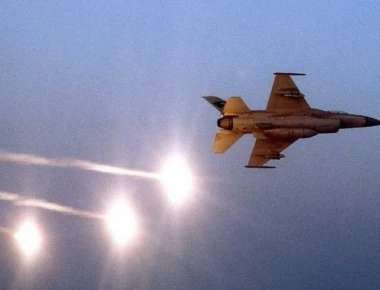 Πόλεμος στον Κόλπο: F-16 αντιμετωπίζει 6 βλήματα SAM (βίντεο)